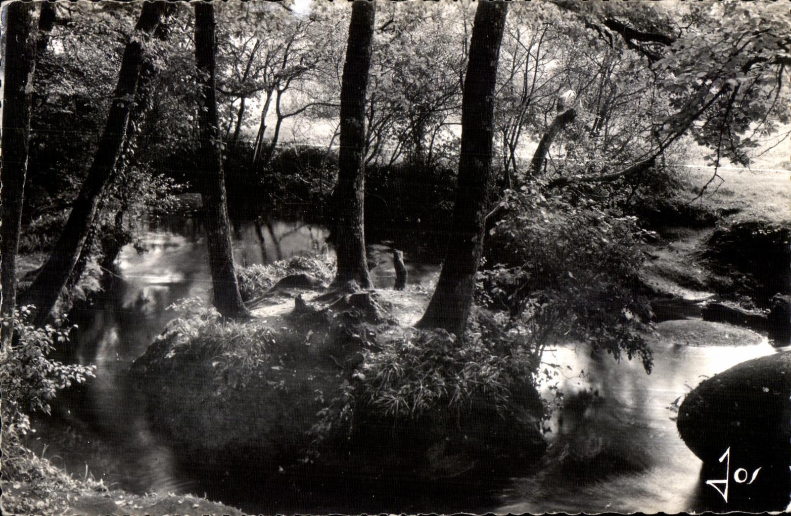 Le Huelgoat - Dans l allee Violette - CPSM