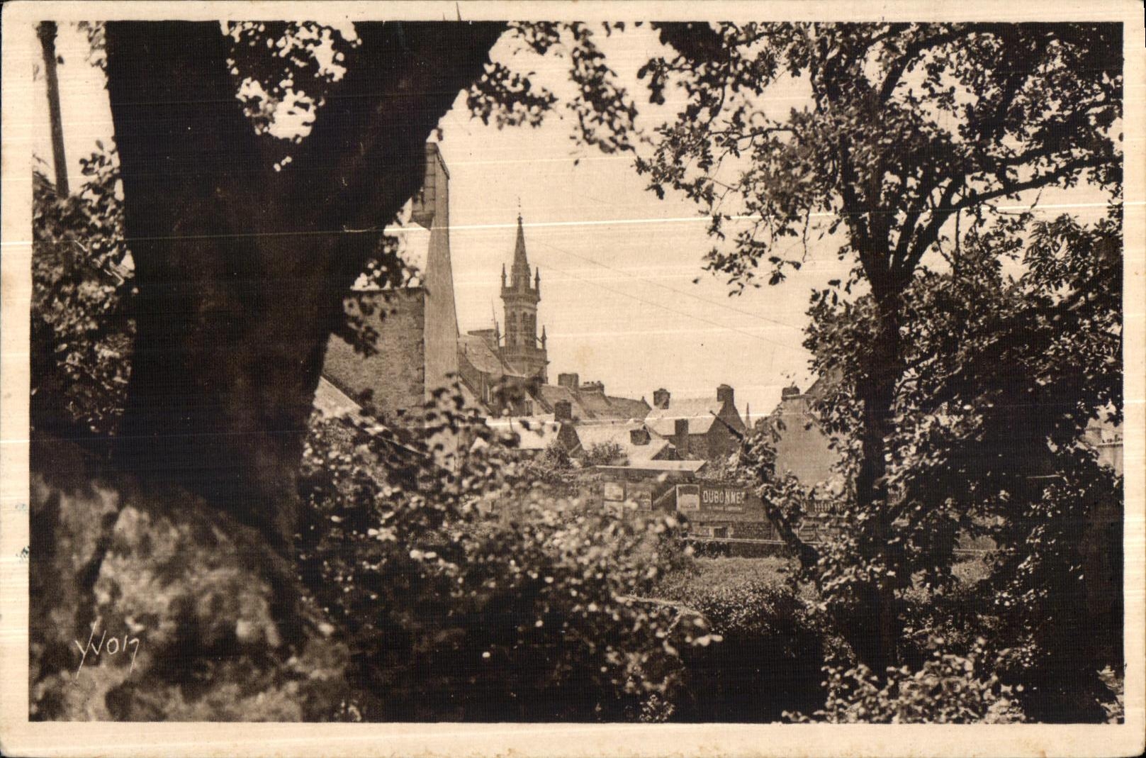 Huelgoat - Un Coin du Bourg - CPA 