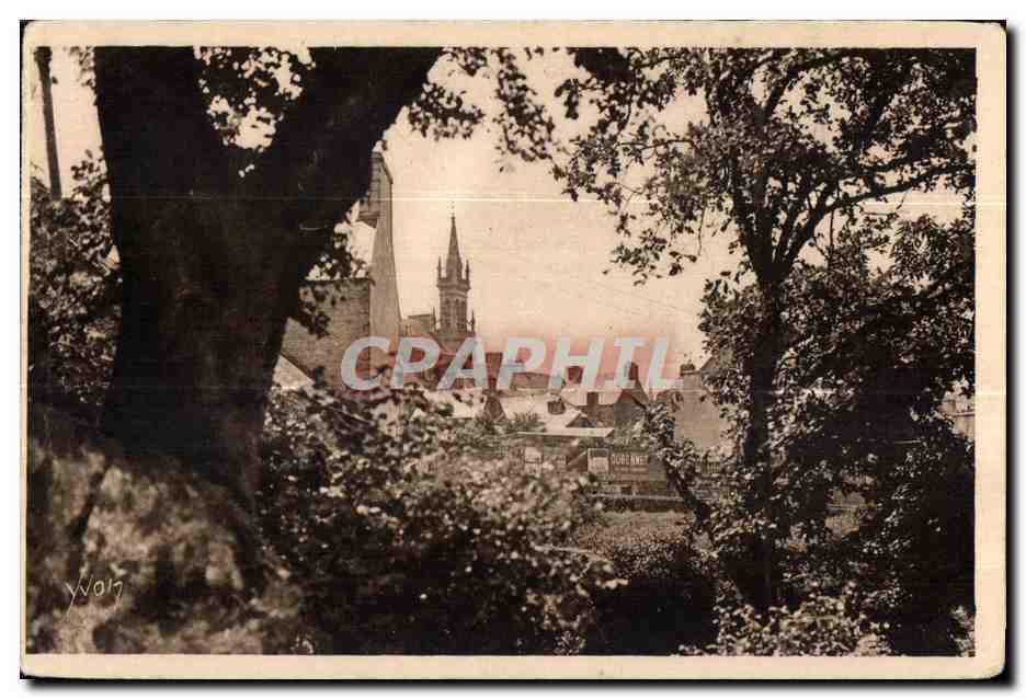 CPA Bretagne Huelgoat (Finistere) Un coin du Bourg