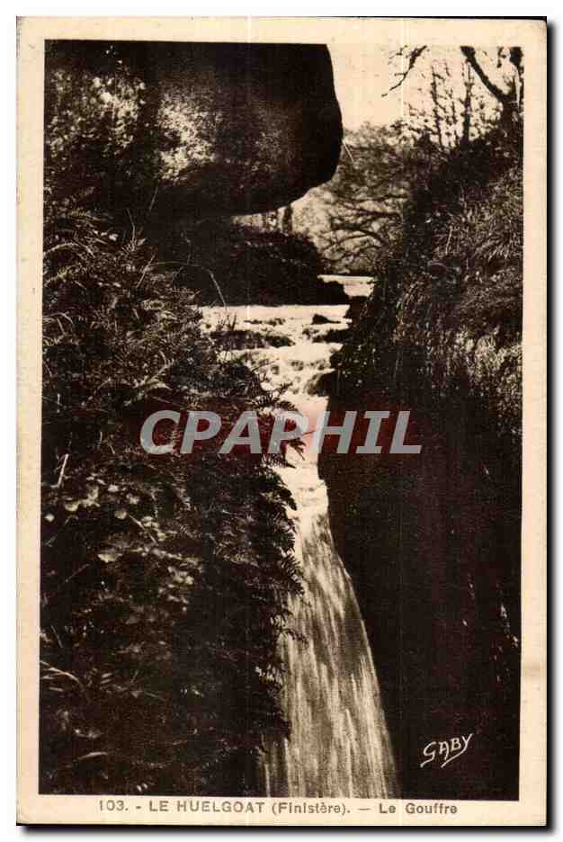 CPA Le Huelgoat (Finistere) Le Gouffre