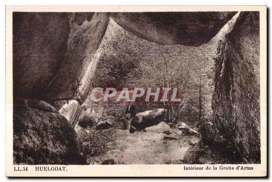 CPA Huelgoat Interieur de la Groite d Artus