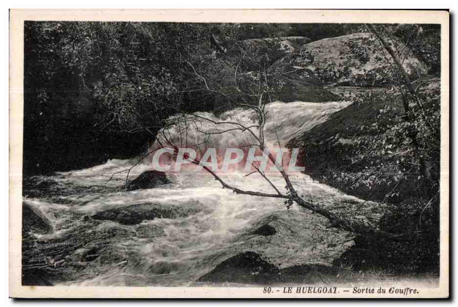 CPA Le Huelgoat Sortie du Gouffre