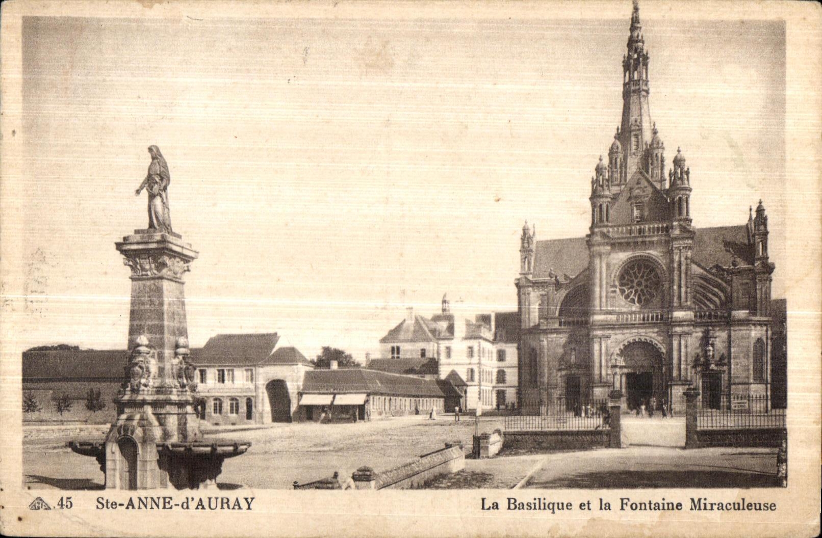 Ste-ANNE-d'AURAY — La Basilique et la Fontaine Miraculeuse — Édition de Nogent