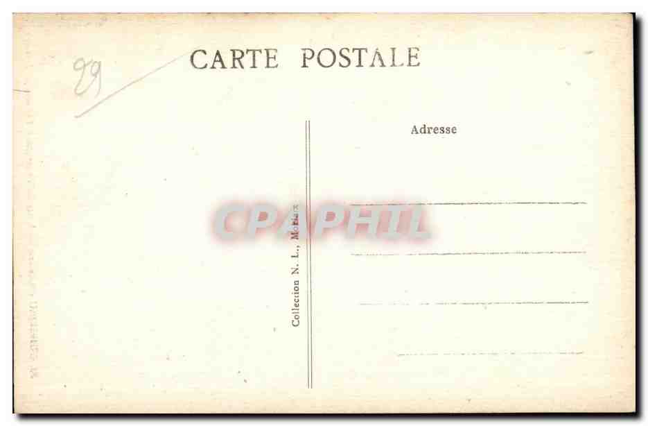 Guimiliau (Finistère) — L'Arc de Triomphe — éditeur non identifié, n° de série 88 — Reverso