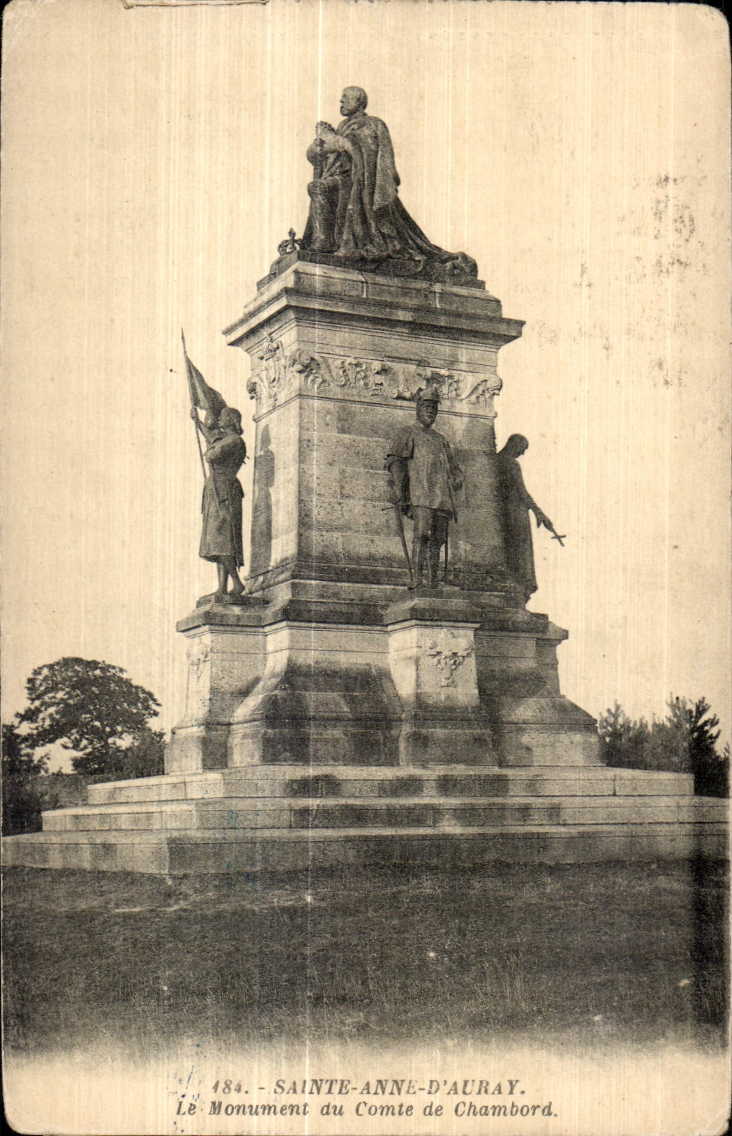 CPA Sainte Anne D Auray Le Monument du Comte de Chambord