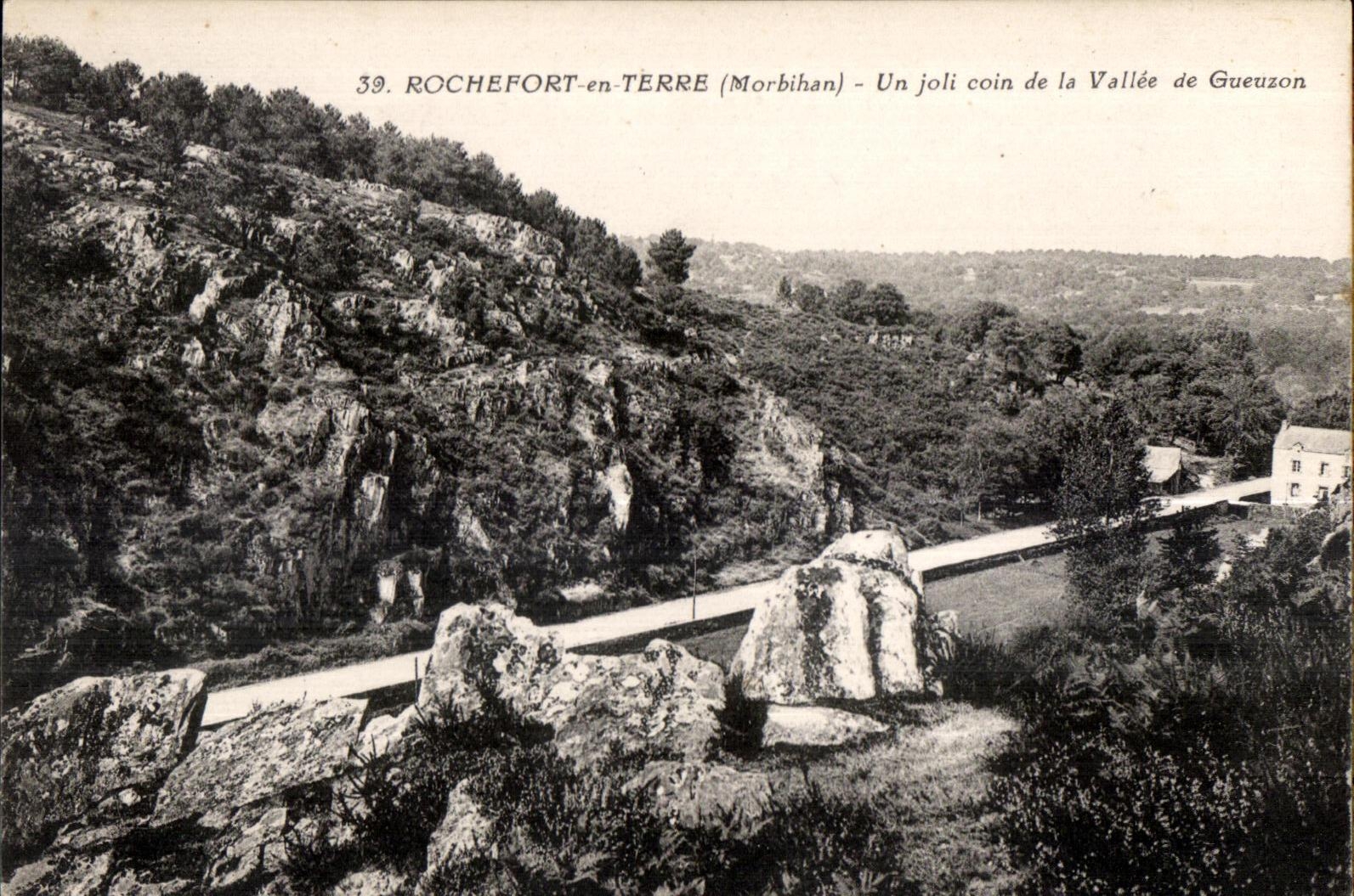 Rochefort-en-Terre (Morbihan) — Un joli coin de la Vallée de Gueuzon — J. Nozaïs, Nantes