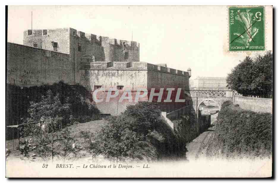 CPA Brest le chateau et le donjon
