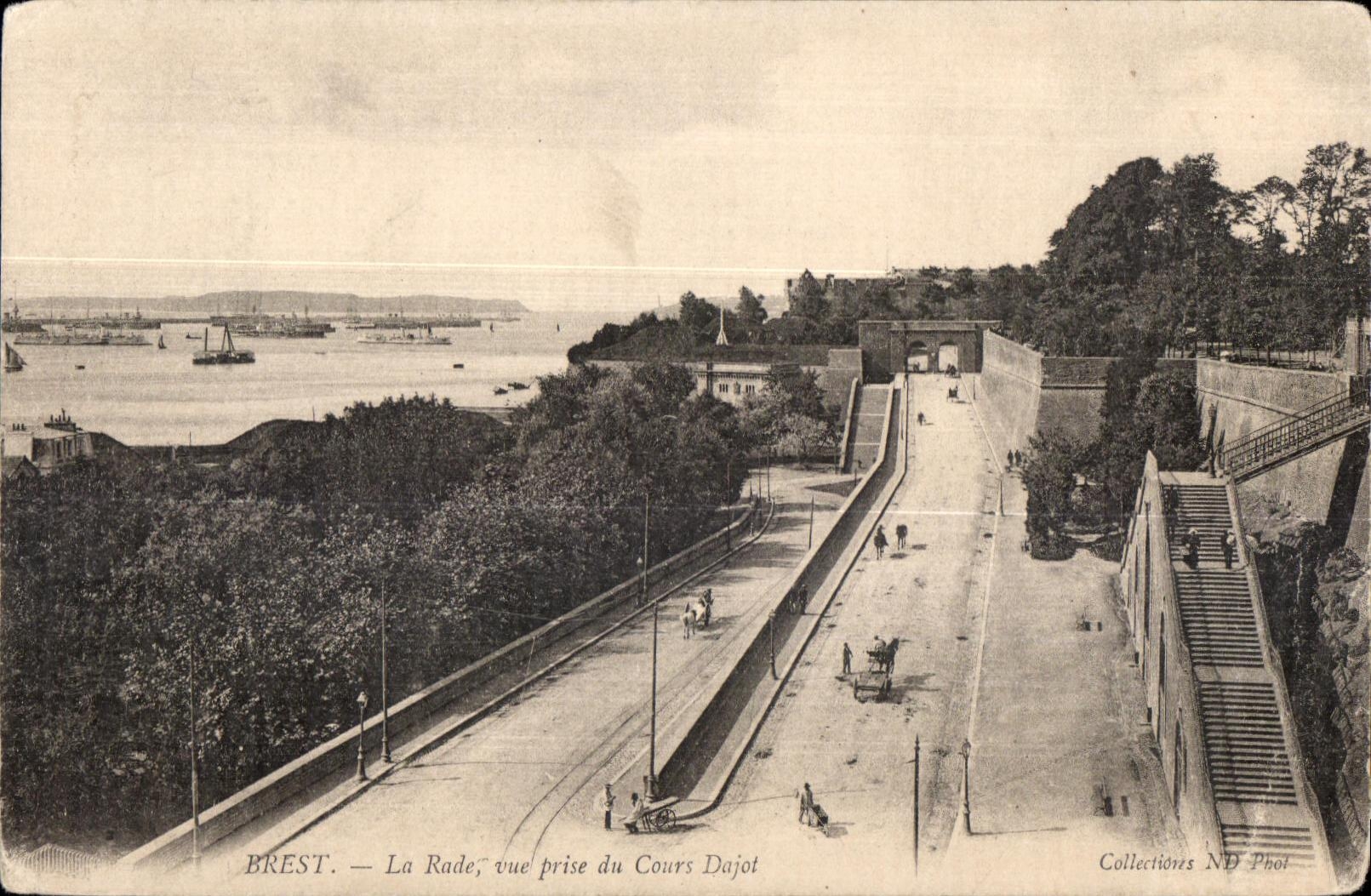 CPA Brest la rade vue prise du cours dajot