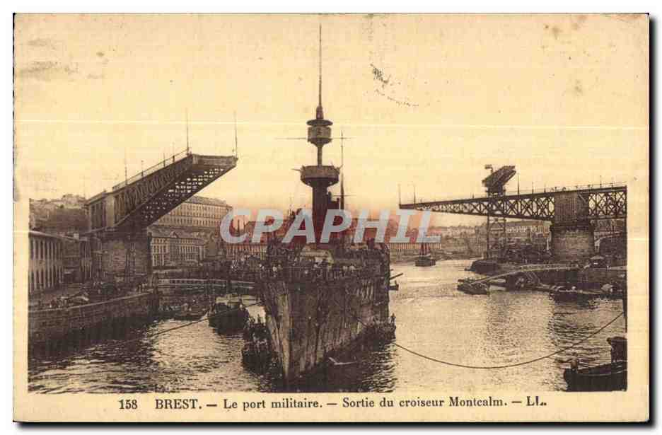 CPA Brest le port militaire sortie du croiseur montcalm