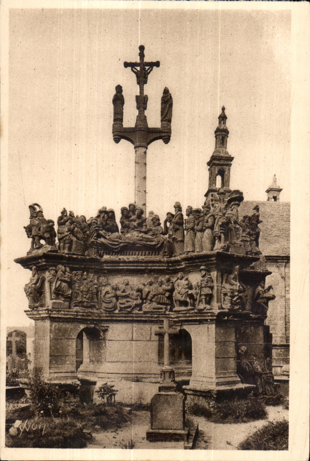 Le Calvaire — Guimiliau (Finistère) — Éditions d'Art YVON