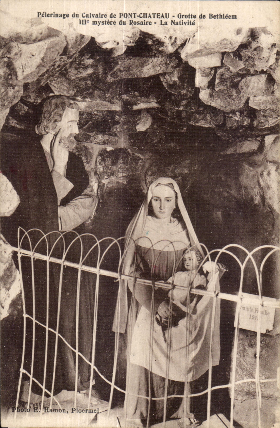 Pélerinage du Calvaire de PONT-CHATEAU - Grotte de Bethléem - IIIe mystère du Rosaire - La Nativité