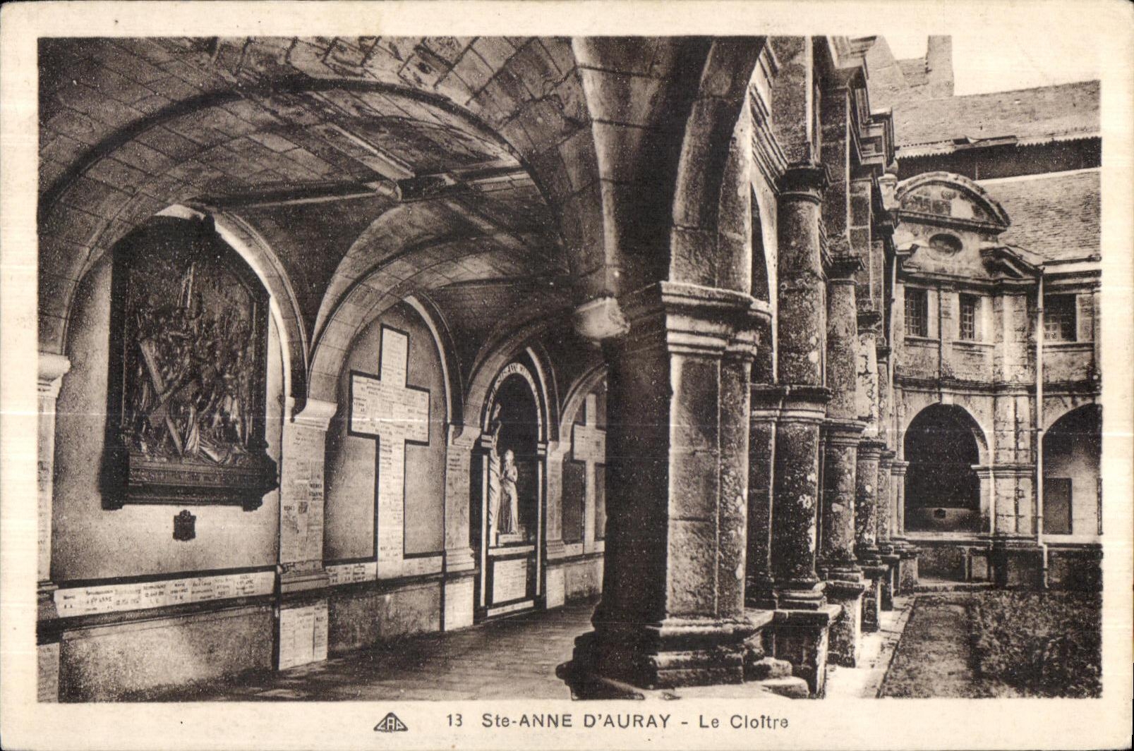 CPA Ste Anne D Auray Le Cloitre