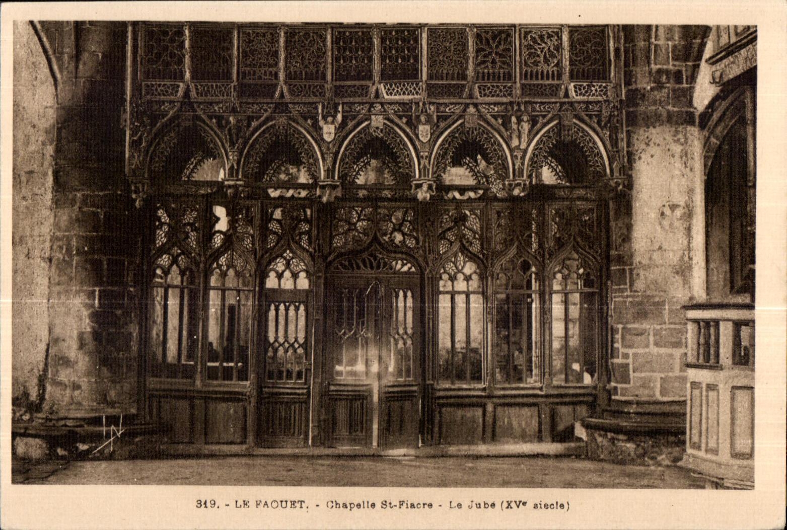CPA Le Faouet Chapelle St Fiarce La Jube (XVsiecle)
