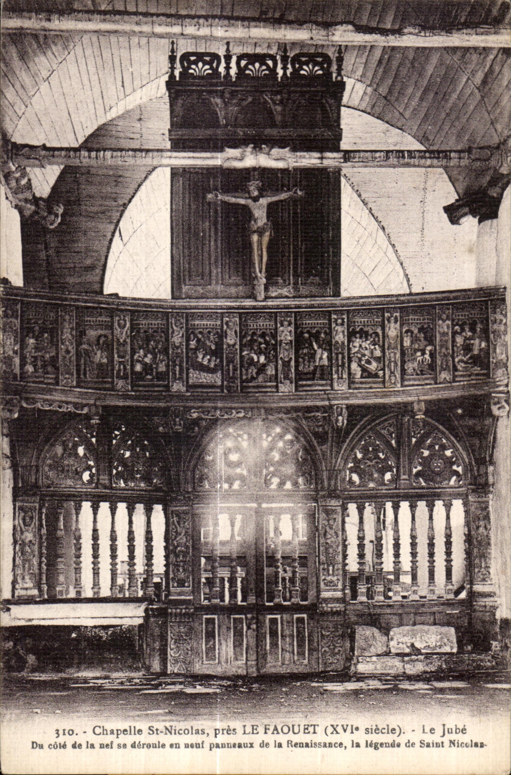 CPA Chapelle St Nicolas pres Le Faouet (XVI siecle)Le Jube Du cole de la uef se deroule en nouf panneaux de la Renaissan