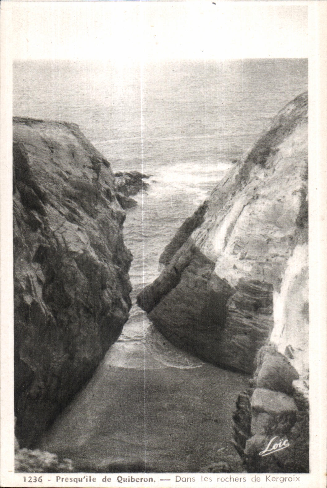 Presqu'île de Quiberon — Dans les rochers de Kergroix — Loïc, n° 1236