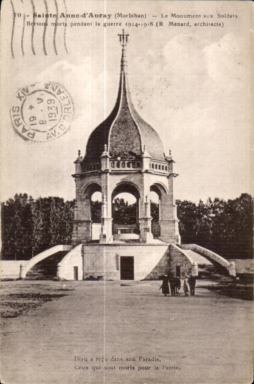 CPA Sainte Anne D Auray (Morbihan) La Monument aux Soldais Bretons morts pendant la guerre 1914 1918
