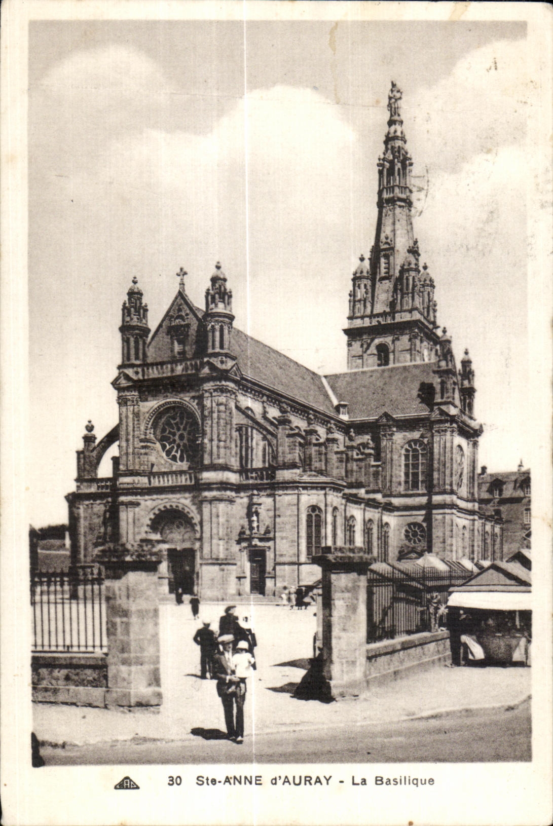 CPA St Anne D Auray La Basilique