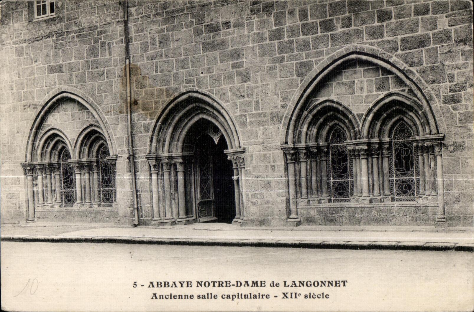 CPA Abbaye Notre Dame de Langonnet Ancienne salle capitulaire XII siecle