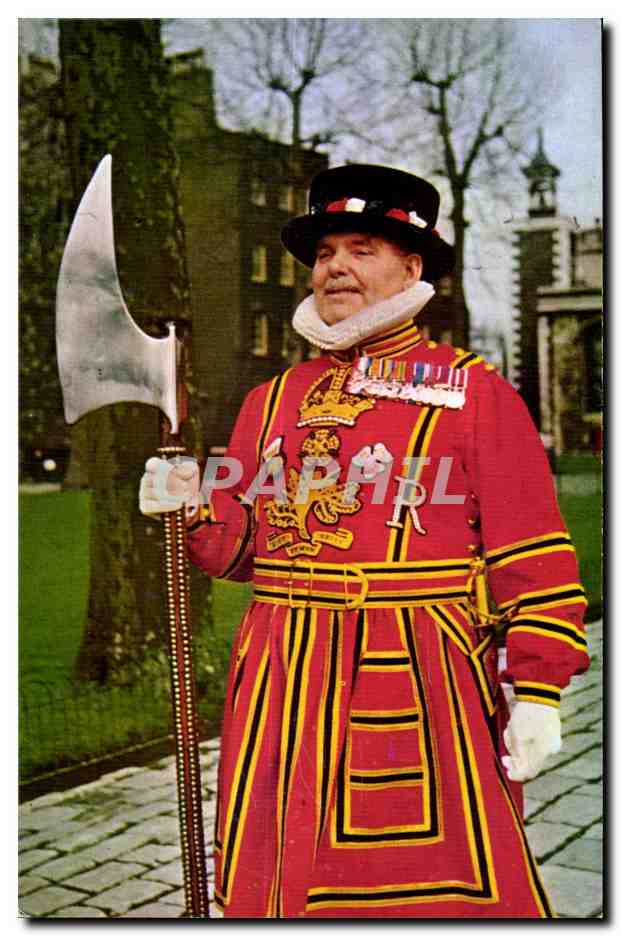 CPA Yeoman Warder at the Tower of London Militaria Uniforme soldat