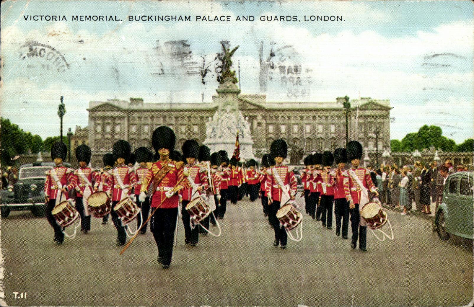 CPA Victoria Memorial Buckingham Palace and Guards London