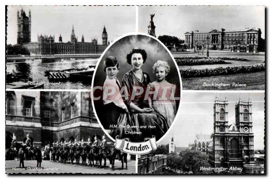 CPSM The Queen and Her Children London