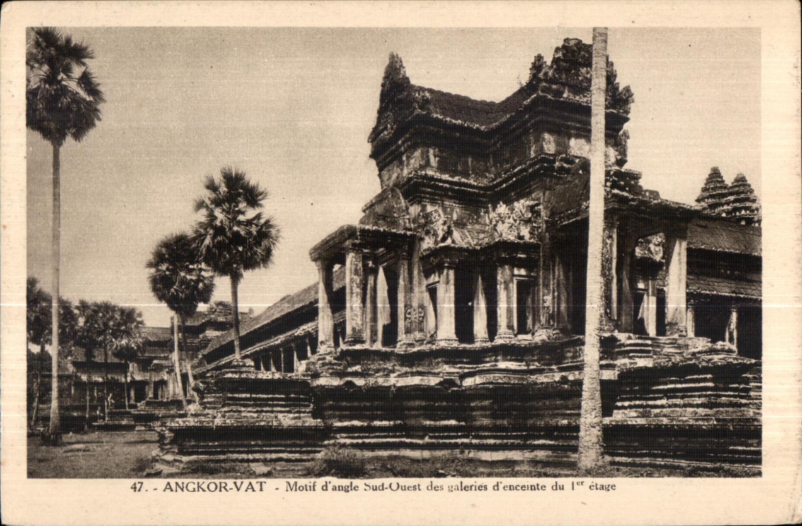 Angkor-Vat — Motif d'angle Sud-Ouest des galeries d'enceinte du 1er étage — Comité Cambodgien de la Société des Amis d'Angkor