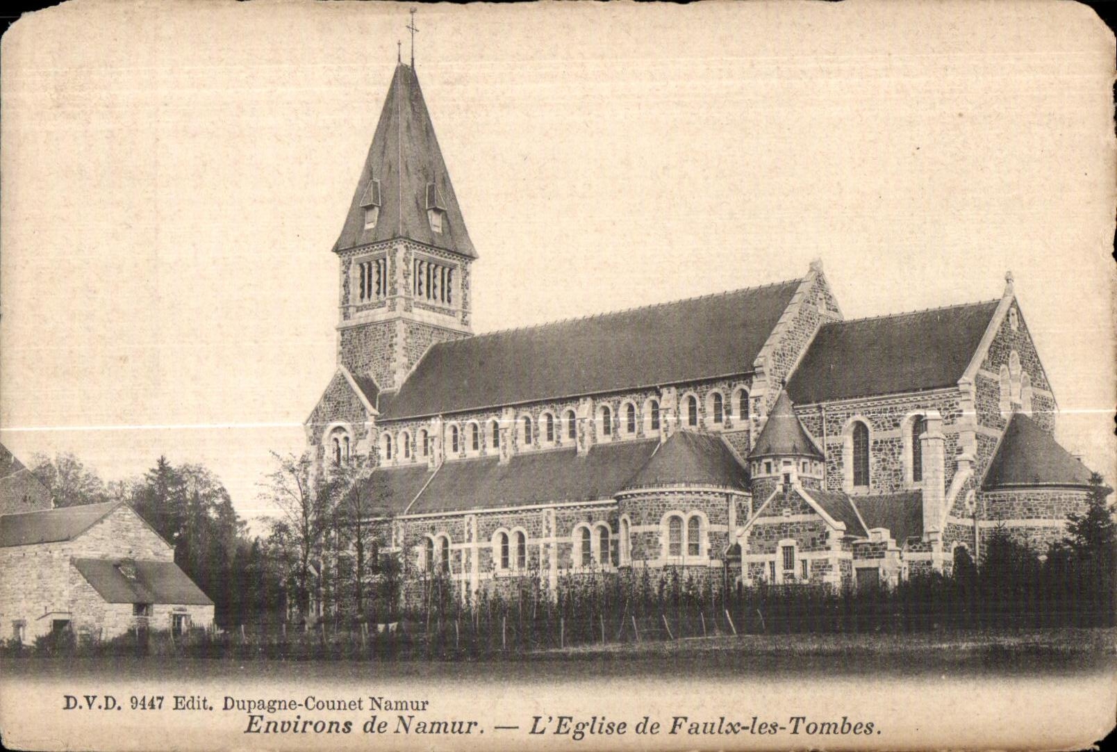 CPA Environs de Namur L Eglise de Faulx les Tombes