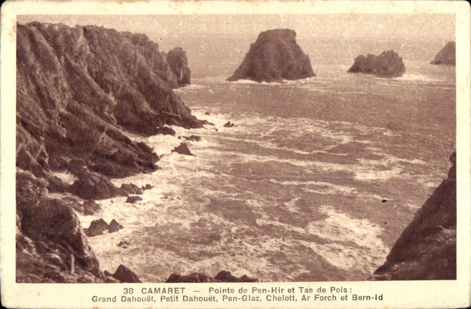 Camaret sur Mer - Pointe de Pen-Hir et Tas de Pois - CPA 