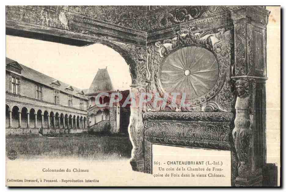 CPA Chateaubriant Un coin de la Chamber de Francoise de Foix dans le vieux Chatean