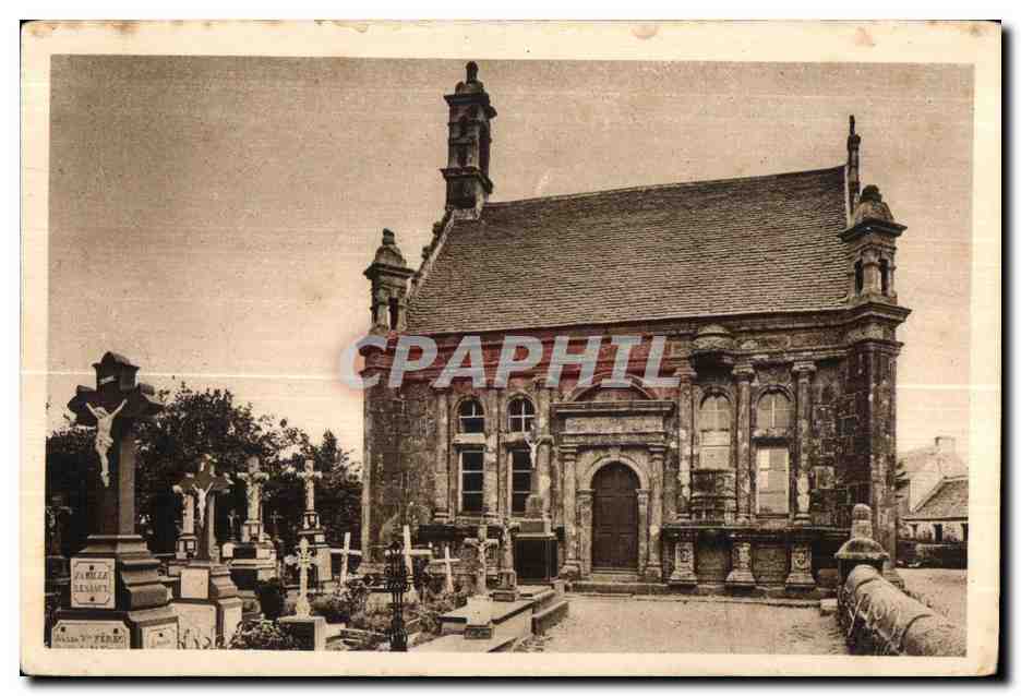 CPA Guimiliau La chapelle Funeraire