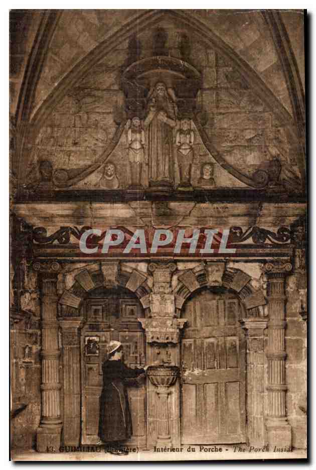 CPA Guimiliau Interieur du Porche The Porch Inside