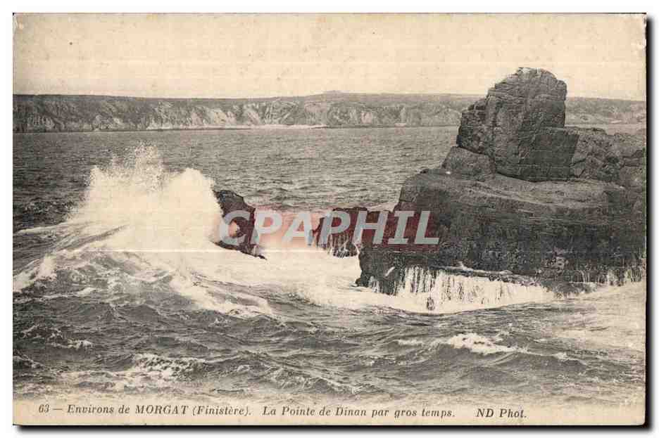 Environ de MORGAT (Finistère) — La Pointe de Dinan par gros temps — ND Phot.