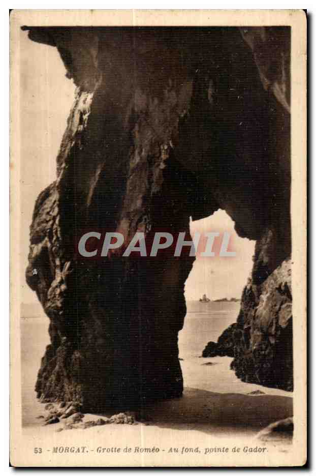 Grotte de Roméo - Au fond, pointe de Gador — Morgat, éditeur G. Artaud, n° 53