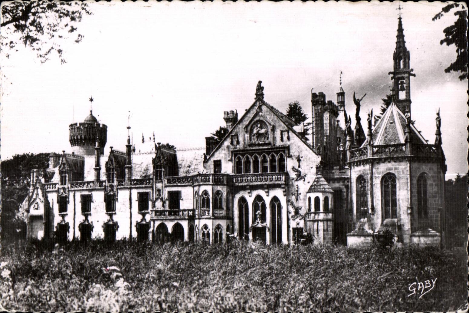 CPA Concarneau (Finistere) Chateau de Kertole Vu du Parc