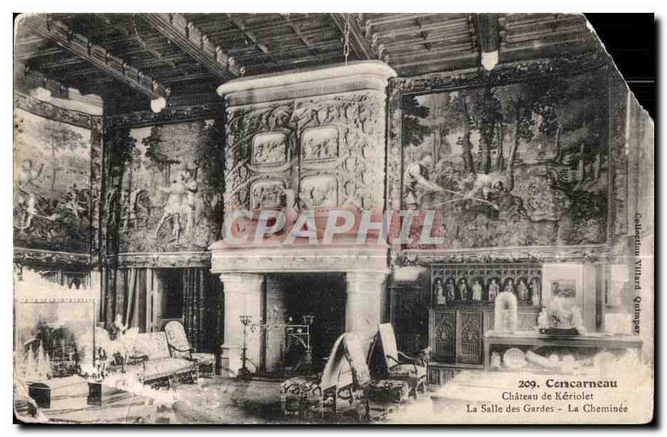 CPA Concarneau Chateau de Keriolet La Salle des Gardes La Cheminee