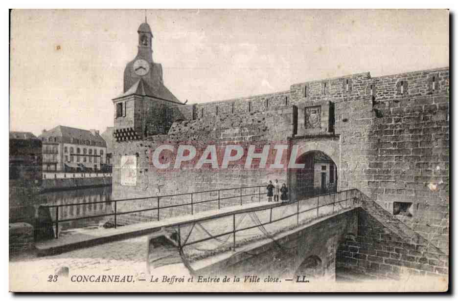 CPA Concarneau Le Beffroi et Entree de la Ville close