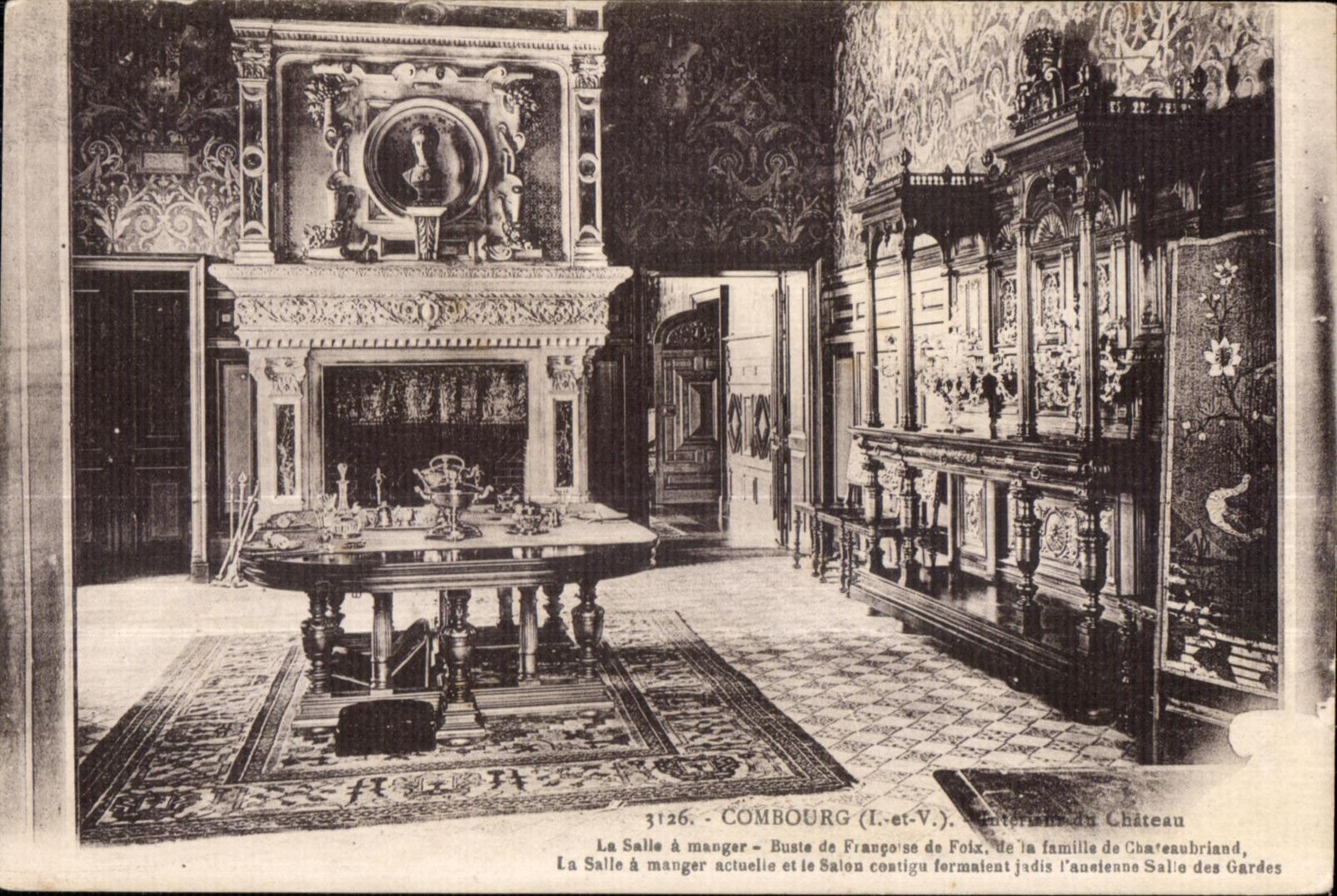 Combroug (I.-et-V.) — Intérieur du Château — La Salle à manger et le Salon contigus