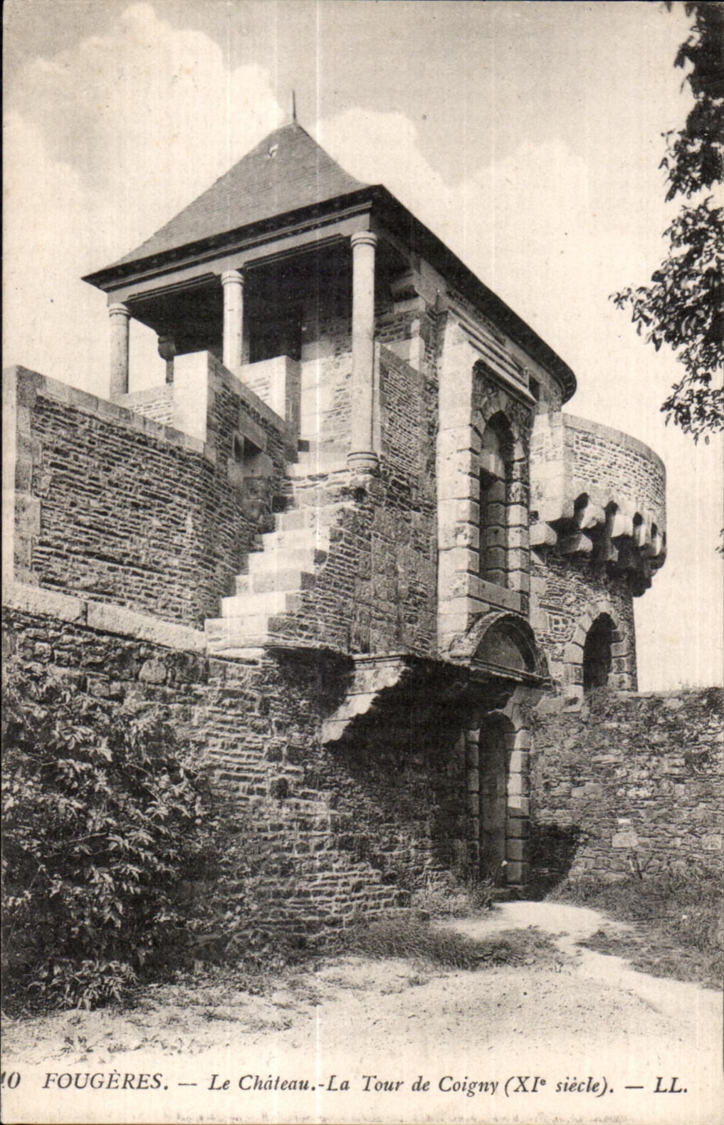 Fougères — Le Château — La Tour de Coigny (XIe siècle) — LL.