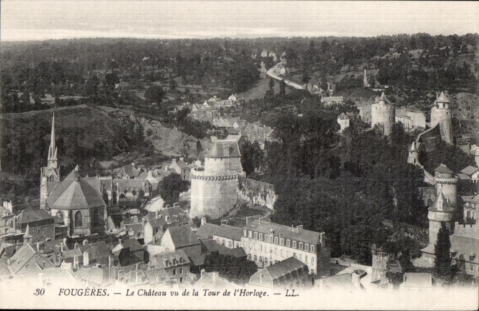 Fougères — Ansicht des Schlosses von der Turmuhr aus — LL.