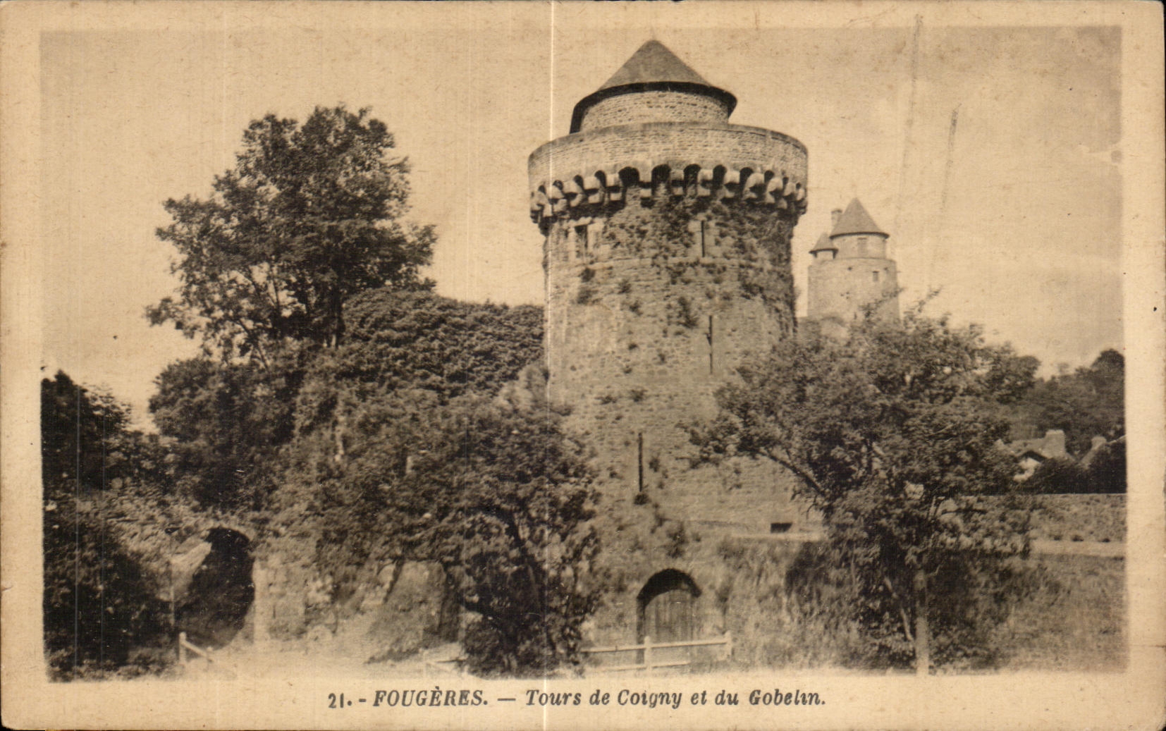 Fougères — Torri di Coigny e del Gobelin — G. Artané, Nantes