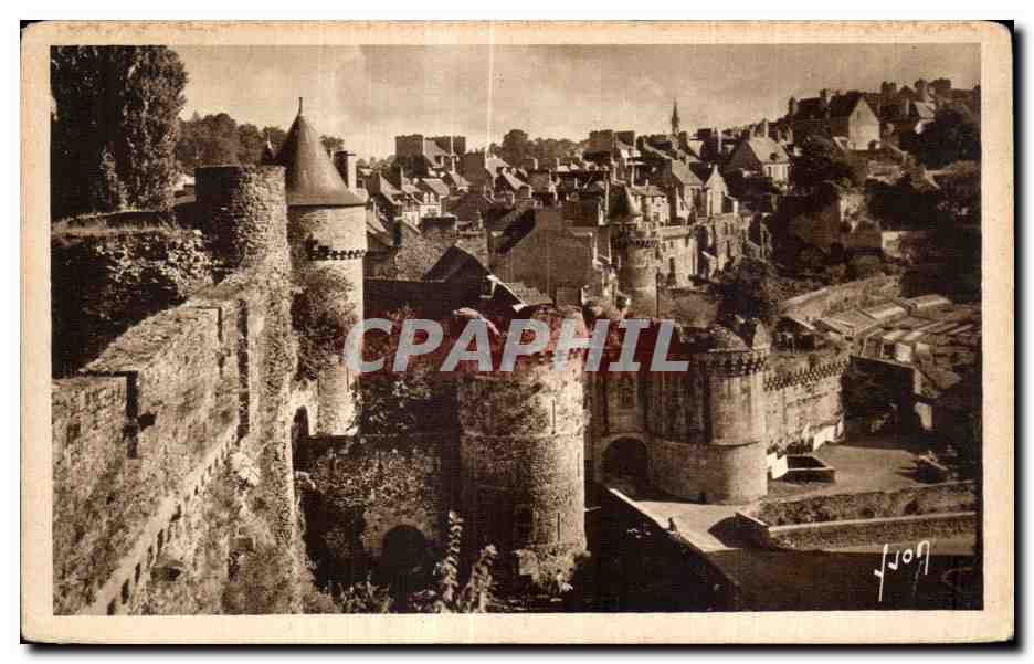 Fougères — Le château, porte Notre-Dame et la ville haute — Les Éditions d'Arry-WON, Paris