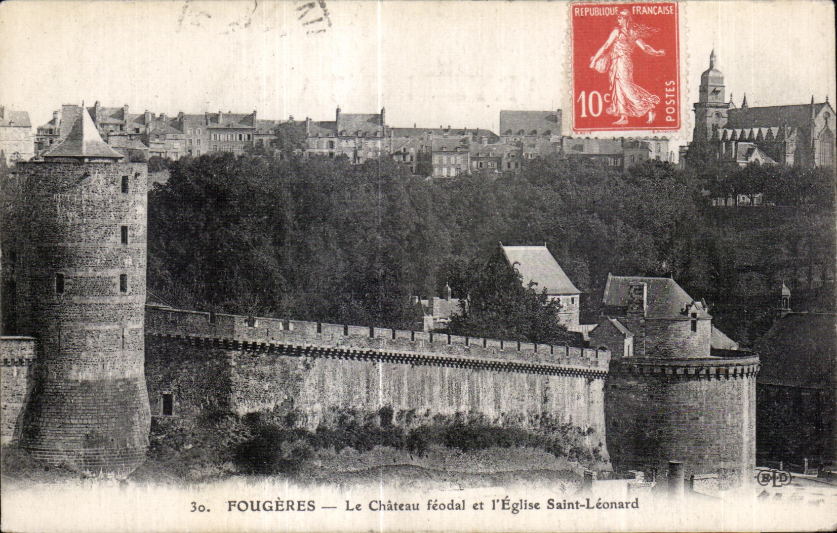 Fougères — Il Castello feudale e la Chiesa di San Leone — Imp. E. Le Deley, Parigi