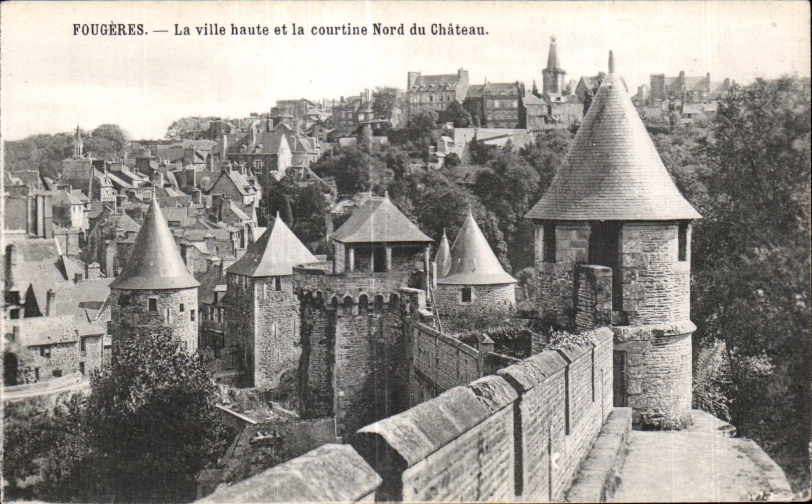 Fougères — La ciudad alta y la muralla norte del castillo