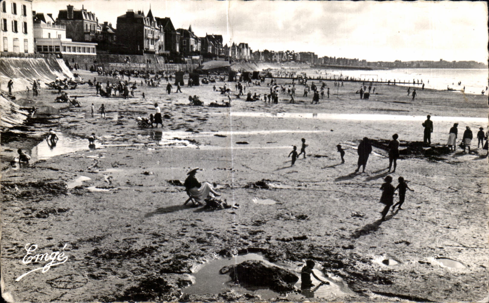 CPA Parame De a Saint Malo Plage de Rochebonne Cote D Emeraude