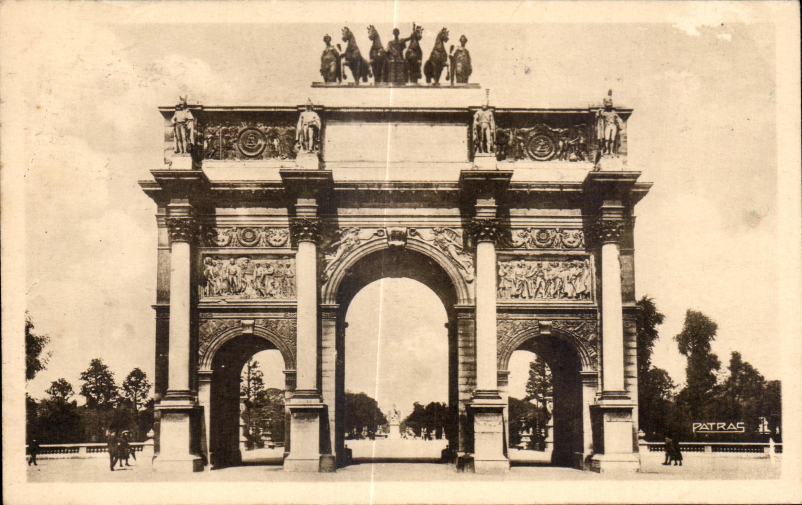 CPA Les Jolis Coins de Paris Arc de Triomphe du Carrousei
