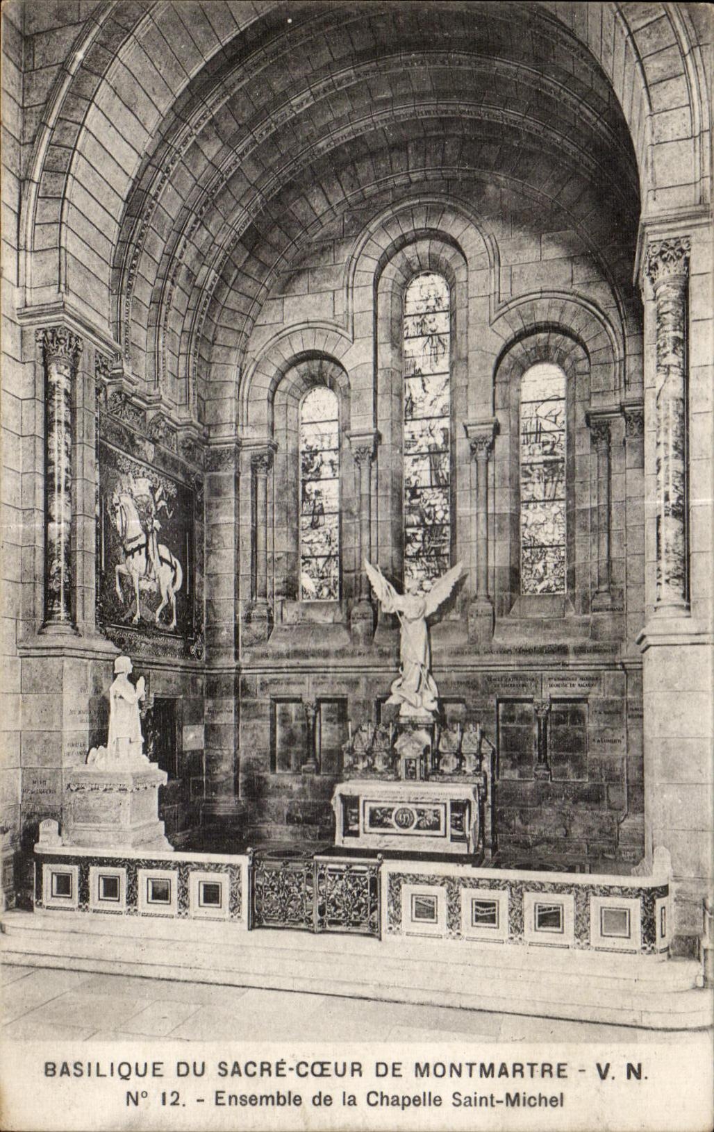CPA Basilique du Sacre Coeur de Montmartre Ensemble de la Chapelle Saint Michel