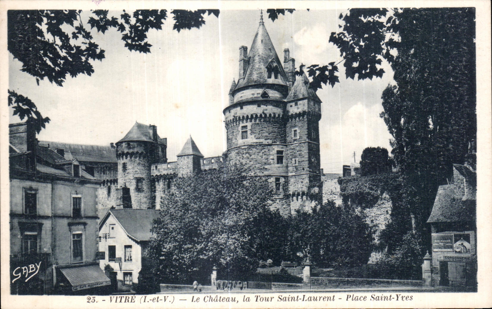 VITRE (Il-et-V.) — Le Château, la Tour Saint-Laurent - Place Saint-Yves — Édition Gaby