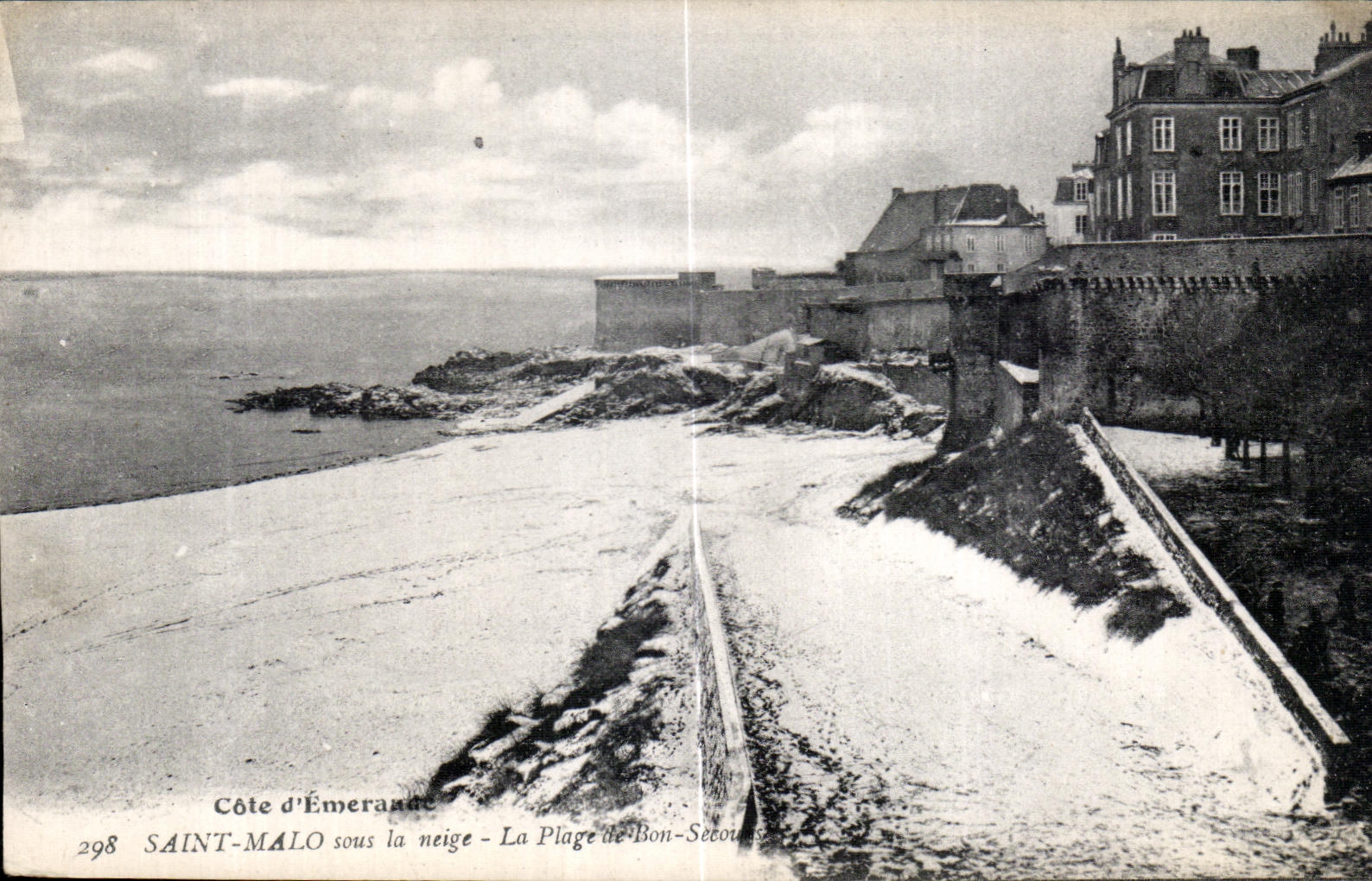 Saint-Malo sous la neige — La Plage de Bon-Secours — Côte d'Émerande — n°298
