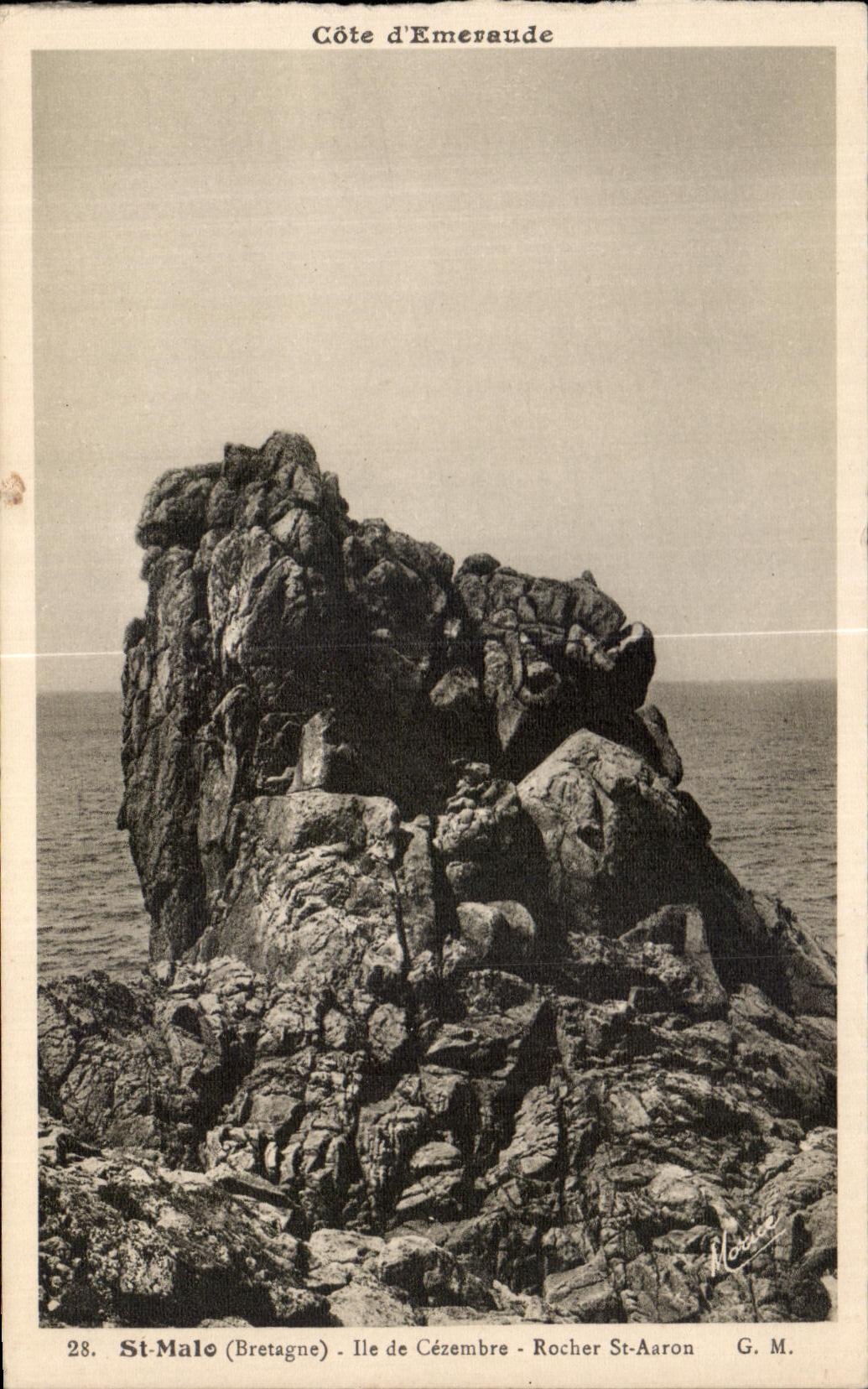Rocher St-Aaron — Côte d'Émeraude — St-Malo (Bretagne) — G. M.