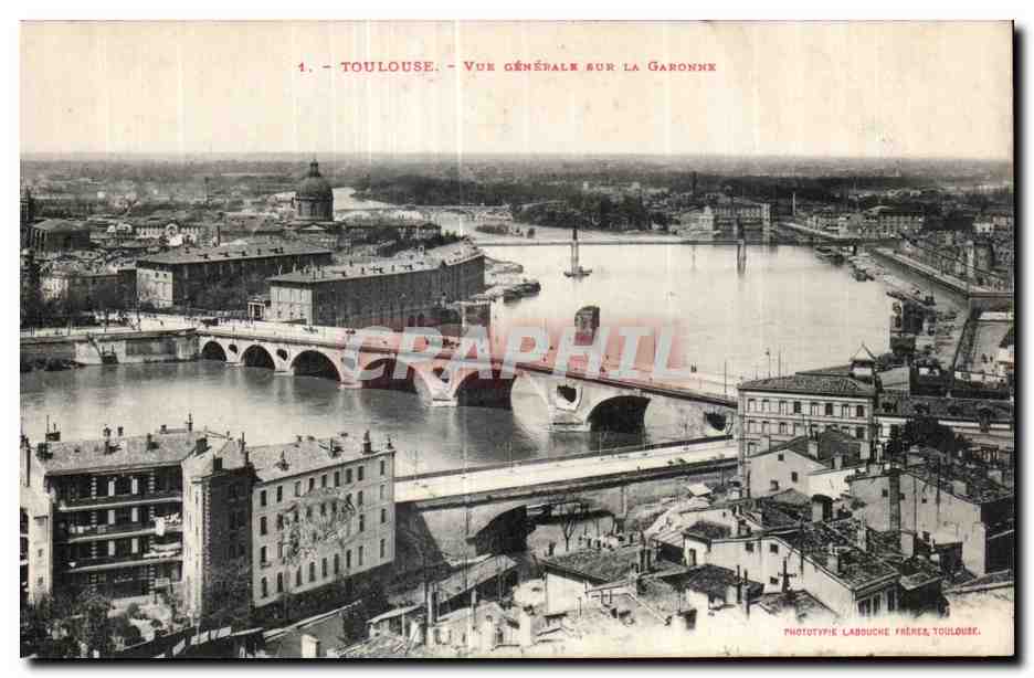 CPA Toulouse Vue Generale Sue La Garonnx